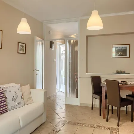 Appartement Premium Hari Ii