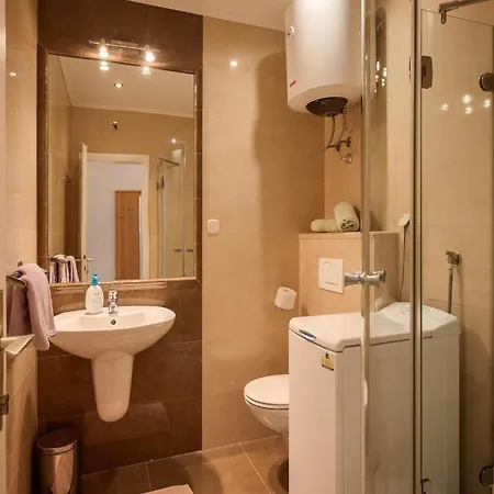 In Near The Sea And Beaches Apartment *