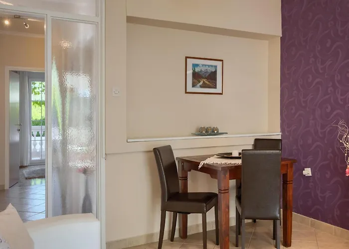 In Near The Sea And Beaches Poreč