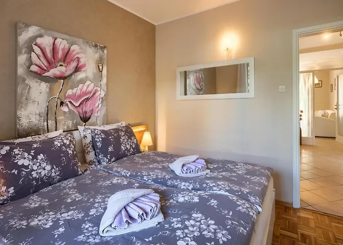 In Near The Sea And Beaches Apartament Poreč